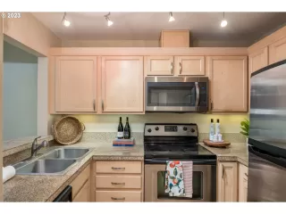 Photo #1: 23482664 Listing