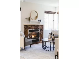 Photo #1: 23483127 Listing