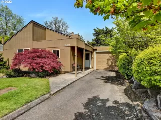Photo #2: 23483839 Listing 