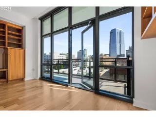 Photo #6: 23484049 Listing 