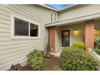 Photo #2: 23485051 Listing 