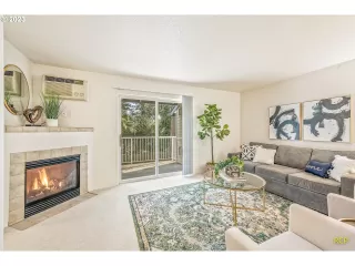 Photo #3: 23485527 Listing