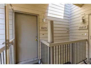 Photo #2: 23486242 Listing 