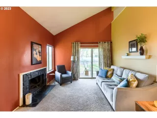 Photo #5: 23486242 Listing 