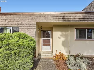 Photo #3: 23486537 Listing 