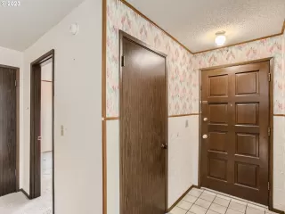 Photo #4: 23486537 Listing 