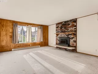 Photo #5: 23486537 Listing 