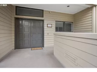 Photo #2: 23487054 Listing