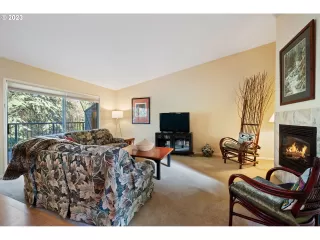 Photo #3: 23488158 Listing 