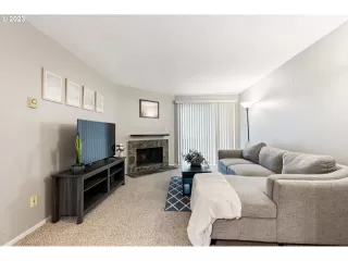 Photo #3: 23489315 Listing 