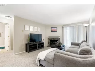 Photo #4: 23489315 Listing 