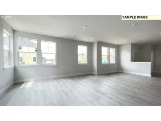 Photo #5: 23490299 Listing