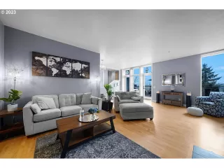 Photo #1: 23491120 Listing