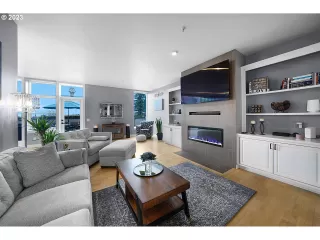 Photo #2: 23491120 Listing