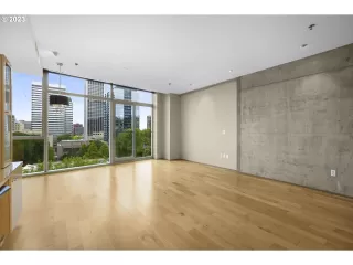 Photo #2: 23491295 Listing 