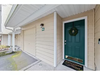 Photo #3: 23492229 Listing