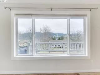 Photo #5: 23492379 Listing