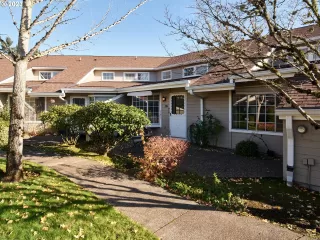 Photo #3: 23492761 Listing