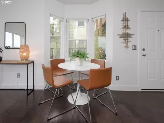 Photo #5: 23493426 Listing