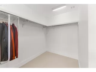 Photo #6: 23494220 Listing