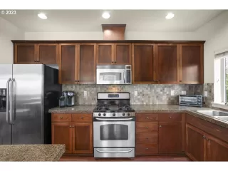 Photo #5: 23494363 Listing 