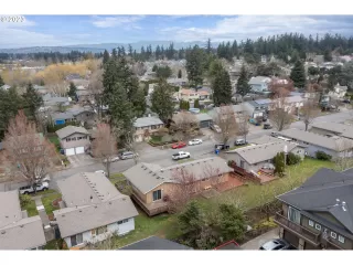 Photo #3: 23495513 Listing