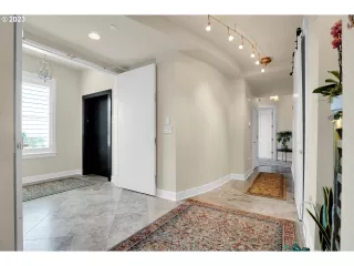 Photo #3: 23496526 Listing