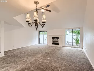 Photo #5: 23497799 Listing 