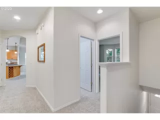 Photo #3: 23498652 Listing