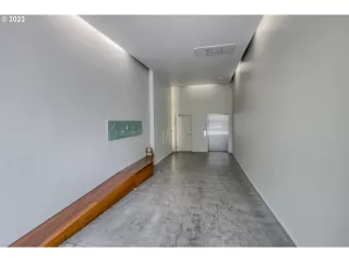 Click for more information on MLS # 23499608 : 2530 SE 26TH AVE 206 More Details about MLS # 23499608 : 2530 SE 26TH AVE 206