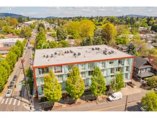 Photo #2: 23499608 Listing 