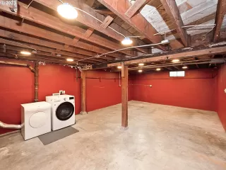 Photo #2: 23500779 Listing
