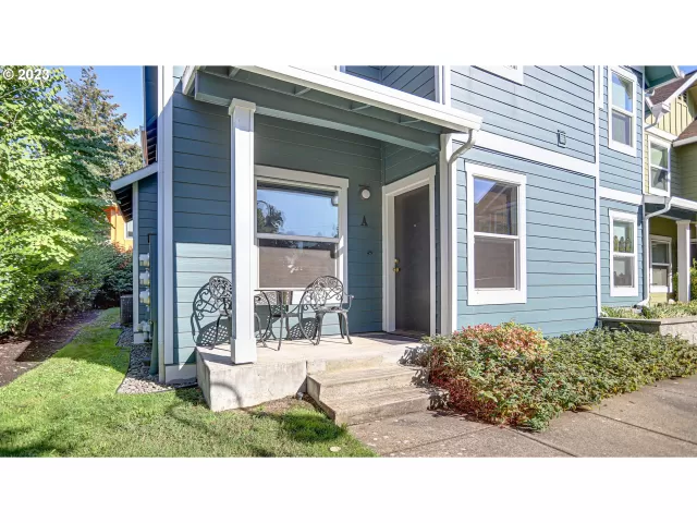 MLS: 23500871 Condo For Sale