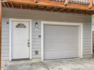 Photo #2: 23500907 Listing