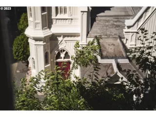 Photo #6: 23502688 Listing 