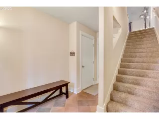 Photo #2: 23503289 Listing