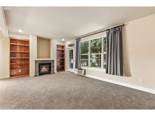 Photo #3: 23503289 Listing