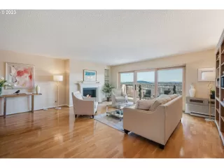 Photo #1: 23503997 Listing