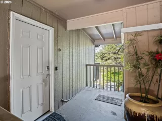 Photo #1: 23504498 Listing