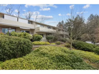 Photo #1: 23505061 Listing