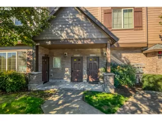 Photo #2: 23506017 Listing