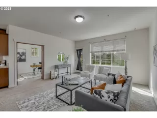 Photo #4: 23506017 Listing