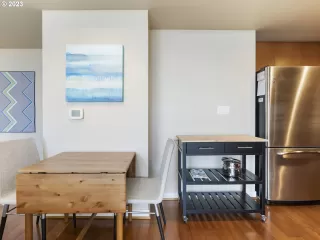 Photo #2: 23506299 Listing