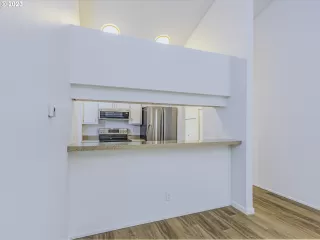 Photo #6: 23506848 Listing 