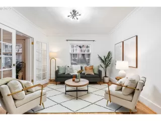 Photo #3: 23507169 Listing