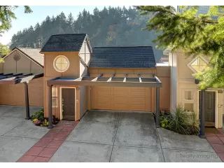 More Details about MLS # 23508270 : 842 SW BROADWAY DR