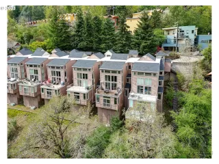 Photo #1: 23508270 Listing