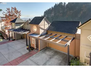 Photo #2: 23508270 Listing