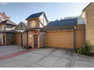 Photo #3: 23508270 Listing