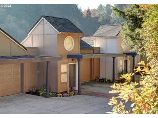 Photo #4: 23508270 Listing